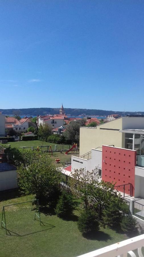 Apartman Jezidzic Каштела Экстерьер фото