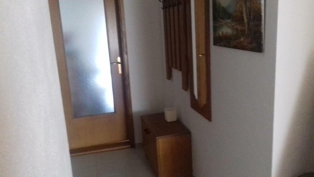 Apartman Jezidzic Каштела Экстерьер фото